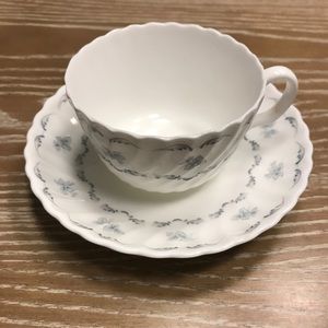 DONATED - Simple, elegant Minton ARIEL flat cup and …